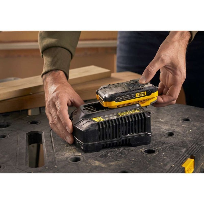 Incarcator rapid Li-Ion STANLEY FatMax V20 SFMCB14, 18V, curent incarcare 4.0 Ah
