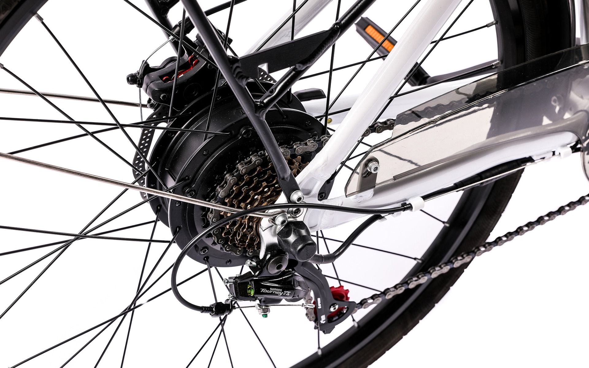 Bicicleta electrica PEGAS Comoda Dinamic, viteza maxima 25 km/h, autonomie pana la 60 km, unisex, alb perlat
