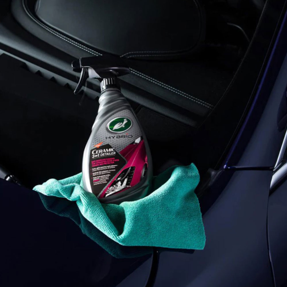 Solutie detailing TURTLE WAX Hybrid Solutions Ceramic 3 in 1 Detailer FG53592, 500 ml