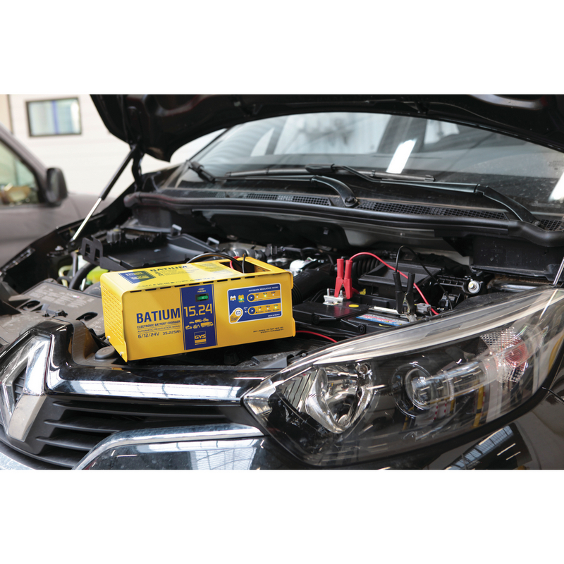 Incarcator baterii auto GYS BATIUM 15.24 024526, 22 A, 450 W, 6/12/24V, siguranta 30A, 210x360x140 mm