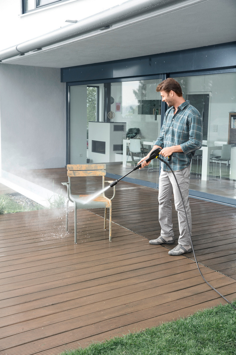 Aparat de spalat cu presiune KARCHER K 2 Power Control 1.673-603.0, 1.4 kW, 110 bar, 360 l/h, accesoriu curatare suprafete mari T 1, detergent 0,5 l
