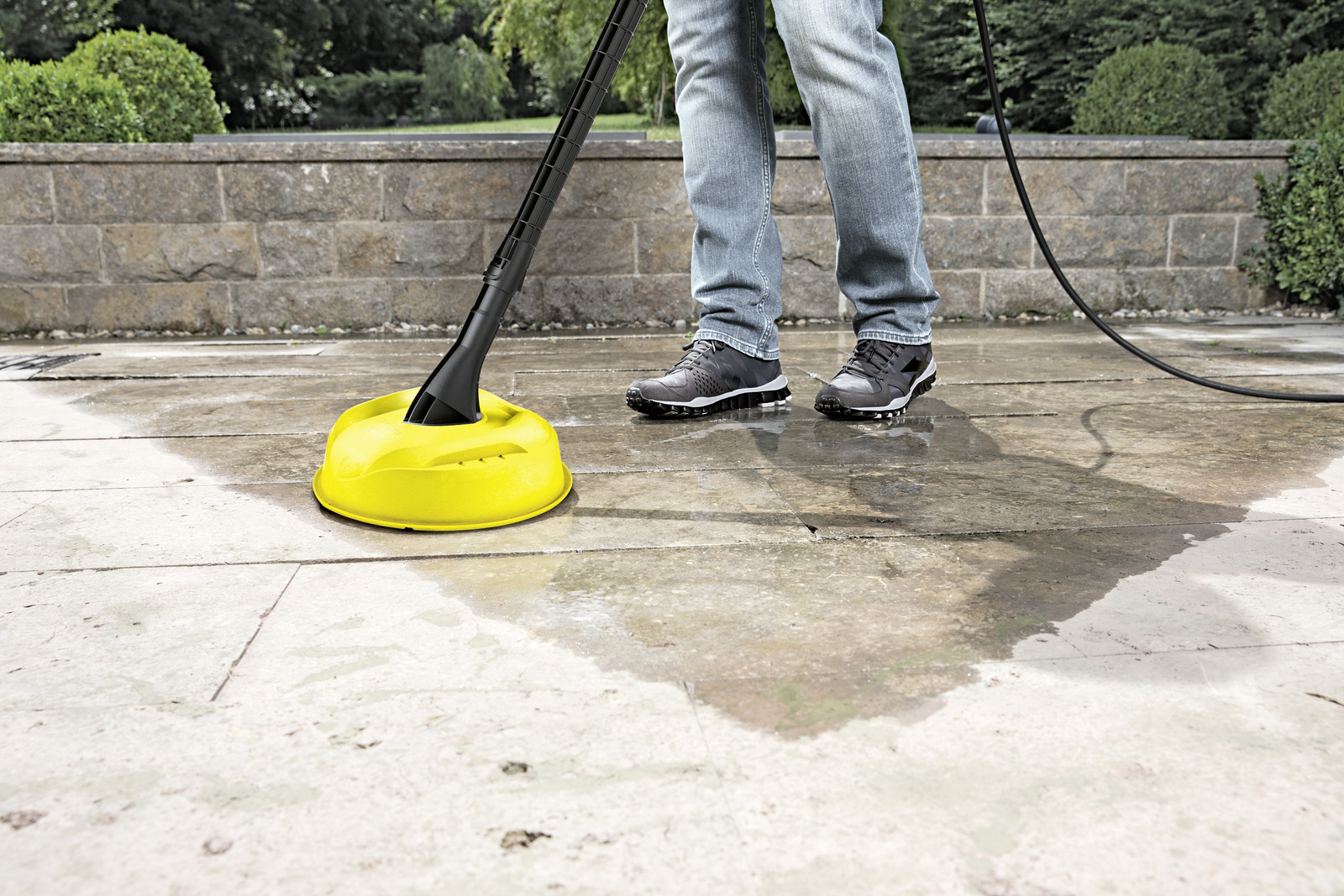 Aparat de spalat cu presiune KARCHER K 2 Power Control 1.673-603.0, 1.4 kW, 110 bar, 360 l/h, accesoriu curatare suprafete mari T 1, detergent 0,5 l