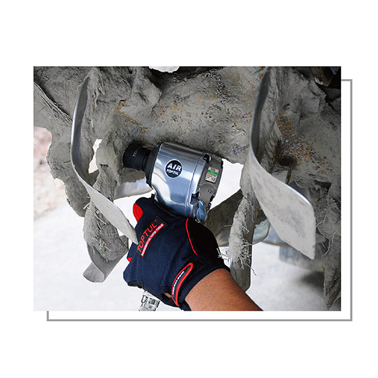 Pistol pneumatic de impact TOPTUL KAAQ1650, antrenor 1/2 inch, cuplu maxim 678 Nm, 9500 rpm, cupla aer 1/4 inch, presiune functionare 6.2 bar