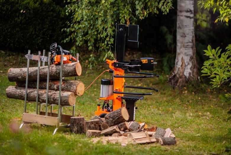 Despicator de lemne vertical VILLAGER VLS 8T 107 079895, motor electric 3150 W, forta 8 tone, lungime bustean 107 cm, diametru bustean 8 - 35 cm