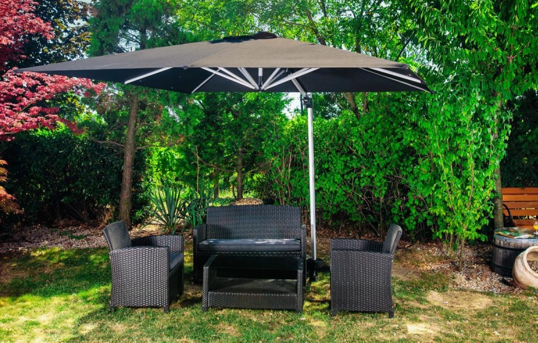 Set mobilier de gradina VILLAGER LIRIA 067202, 2 x fotolii 65x67x76 cm, 1 x canapea 124x67x76 cm, 1 x masa 92x56x43 cm, negru