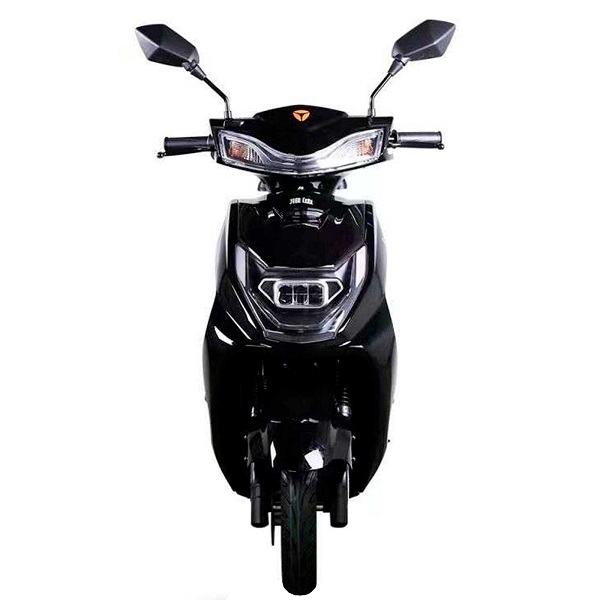 Scuter electric VILLAGER Yadea Luna 079994, 2 viteze, far LED, motor 60 V, acumulator Pb 20 Ah, incarcator 3 A, capacitate incarcare 148 kg, negru