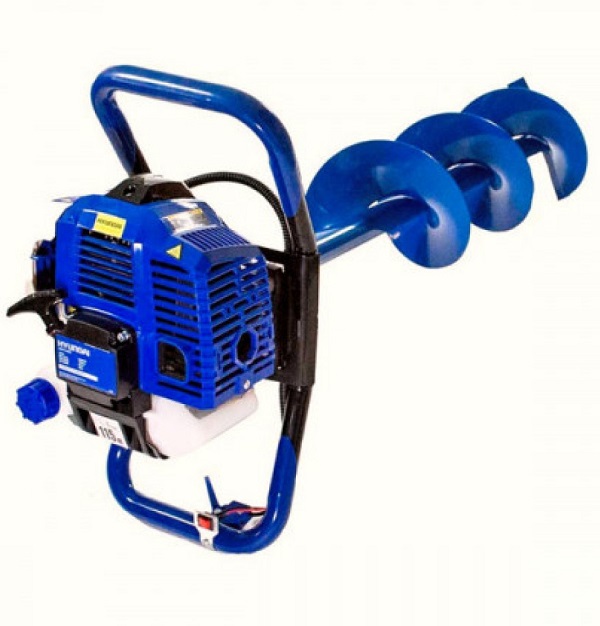 Motoburghiu pentru pamant HYUNDAI HY-EA520, motor benzina 51.7 CC, 2.2 CP, 7500 rpm, 3 x burghie 100, 150, 200 mm
