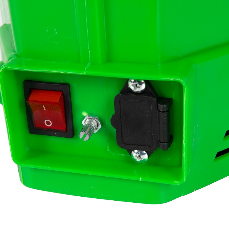 Pompa de stropit cu acumulator MICUL FERMIER MF-PA1004-S001-G01, 8 Ah, volum rezervor 12 litri, debit 2.9 l/min, presiune 5.5 bar, tija 45-77cm