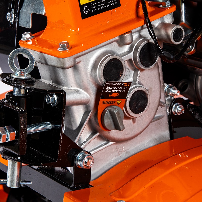 Motocultor DETOOLZ DZ-MT1002-S001-G01, motor benzina 4T, 212 CC, 8 CP, 3 viteze, latime lucru 85 cm, adancime lucru 29 cm, pornire manuala, fara roti