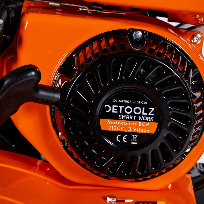 Motocultor DETOOLZ DZ-MT1002-S001-G01, motor benzina 4T, 212 CC, 8 CP, 3 viteze, latime lucru 85 cm, adancime lucru 29 cm, pornire manuala, fara roti