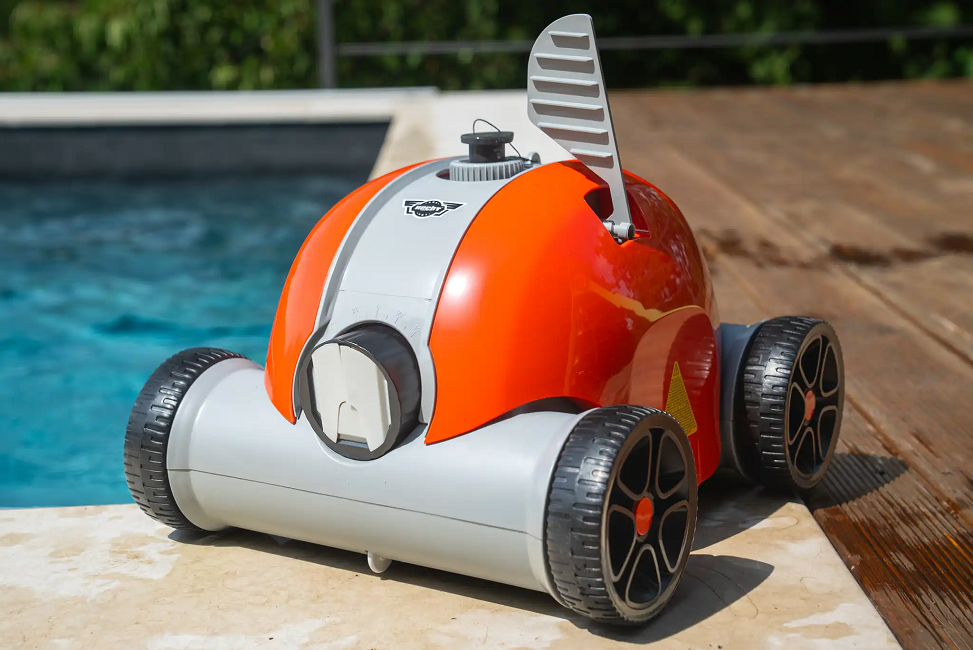 Aspirator robot cu baterii pentru curatare piscina HECHT BLUE SEA 80, 50W, suprafata lucru 80 mp, acumulator 12.6V, 5 Ah
