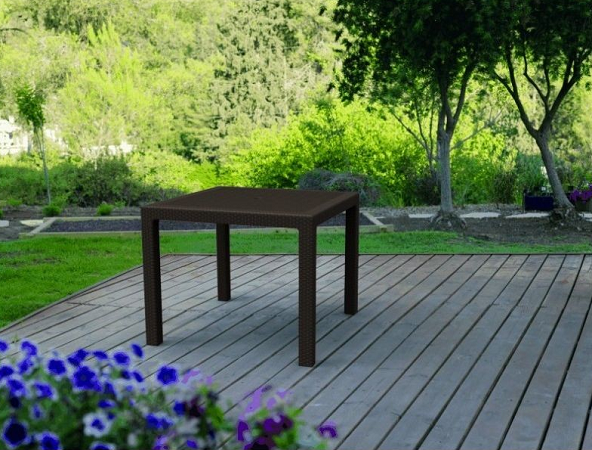 Masa patrata pentru exterior KETER Quartet 255848, whiskey-maro, polipropilena, 95 x 95 x 74.5 cm