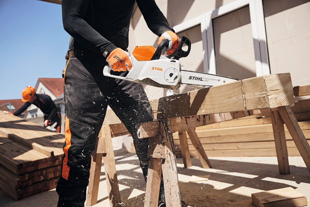Fierastrau electric pe acumulator STIHL MSA 160 C-B, AK20, 36V, sina 30 cm, pas lant 1/4P inch, grosime lant 1.1 mm, fara acumulator, fara incarcator