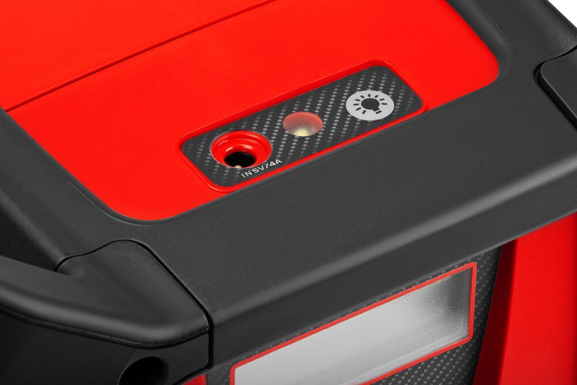 Redresor portabil pentru baterii auto TELWIN STARTZILLA 12024XT 12V/24V 829528, 100-240 V, capacitate 40000 mAh, curent max incarcare 12000/6000 A, IP43, display LCD