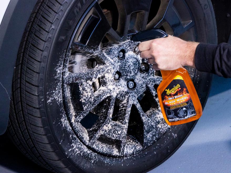 Solutie curatare jante auto MEGUIARS Hot Rims Black Wheel Cleaner G230524, pentru jante negre mate, 709.7 ml