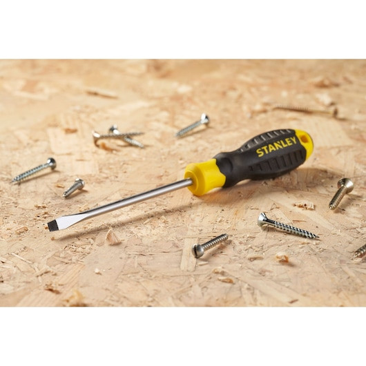 Surubelnita dreapta STANLEY Cushion Grip 1-61-460, tija 5.5 x 100 mm