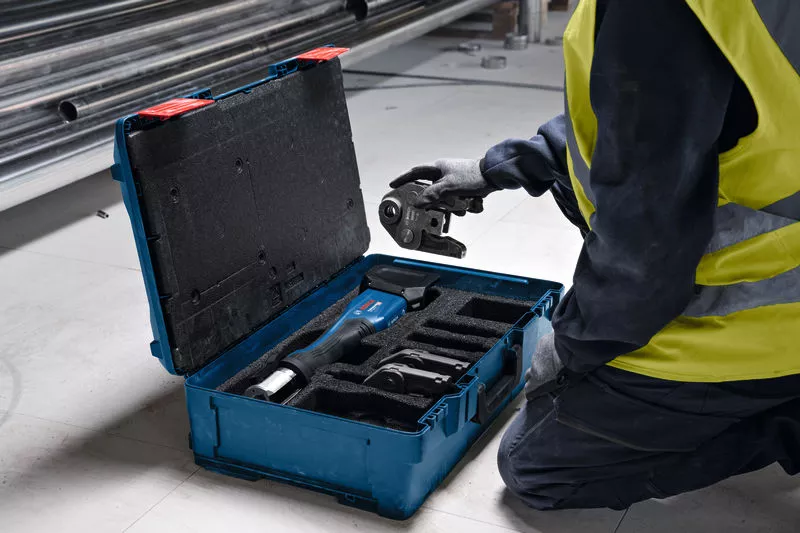 Scula pentru presare pe acumulator BOSCH Professional GPT 18V-32, 18V, forta presare 32 kN, diametru max conducte 110, 54 mm, fara acumulator/incarcator