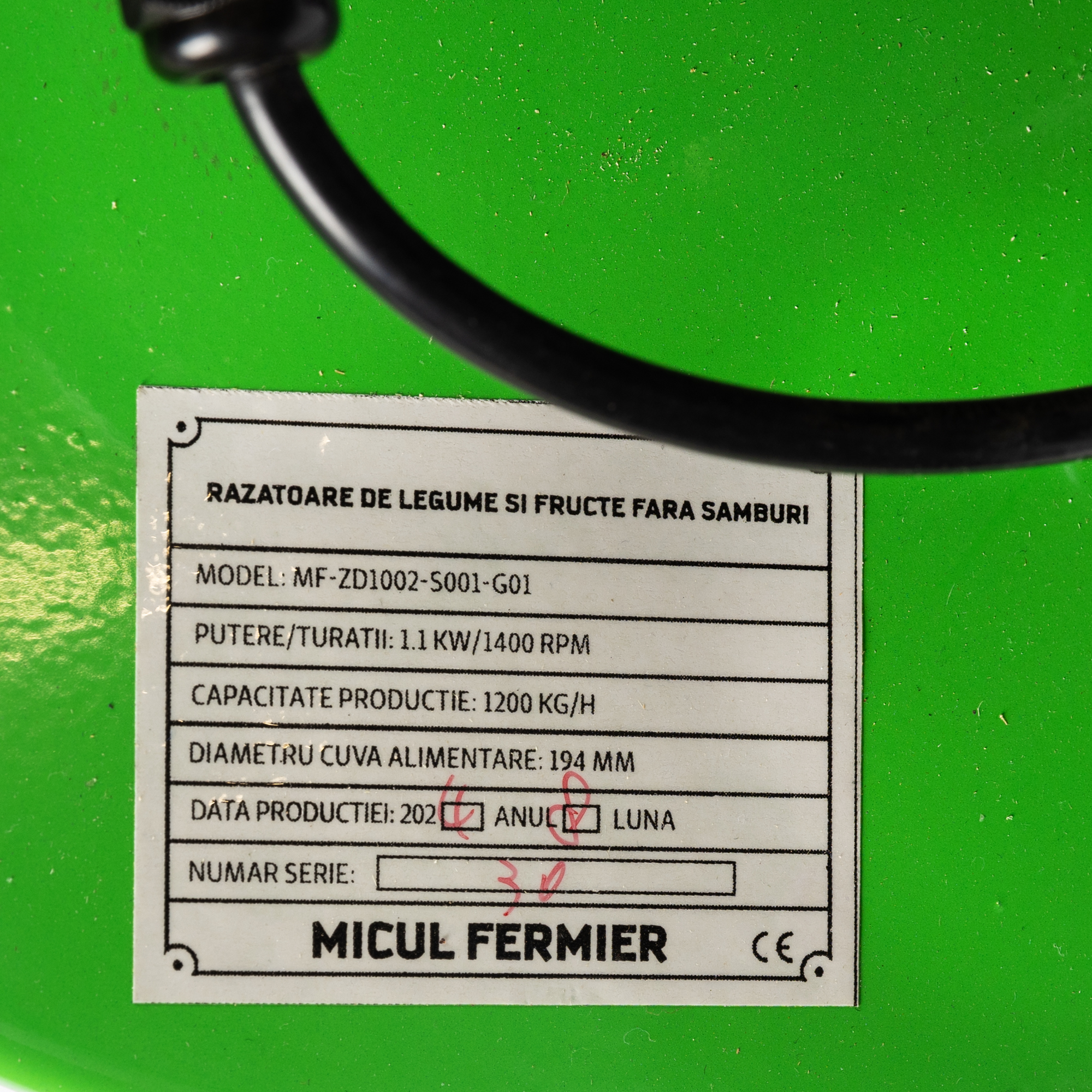 Razatoare de legume si fructe fara samburi Micul Fermier, 1.1 KW, capacitate de productie 1200 Kg/h, volum 35 L