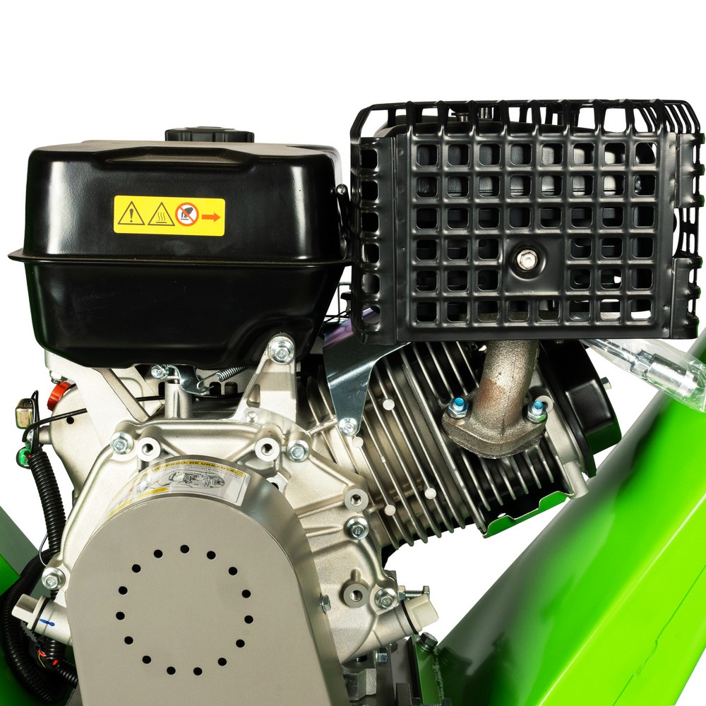 Tocator de crengi Micul Fermier MF-MO1009-S001-G01, motor benzina 15 CP, cu carlig de remorcare, 120 mm diametru maxim de taiere, pentru rumegus