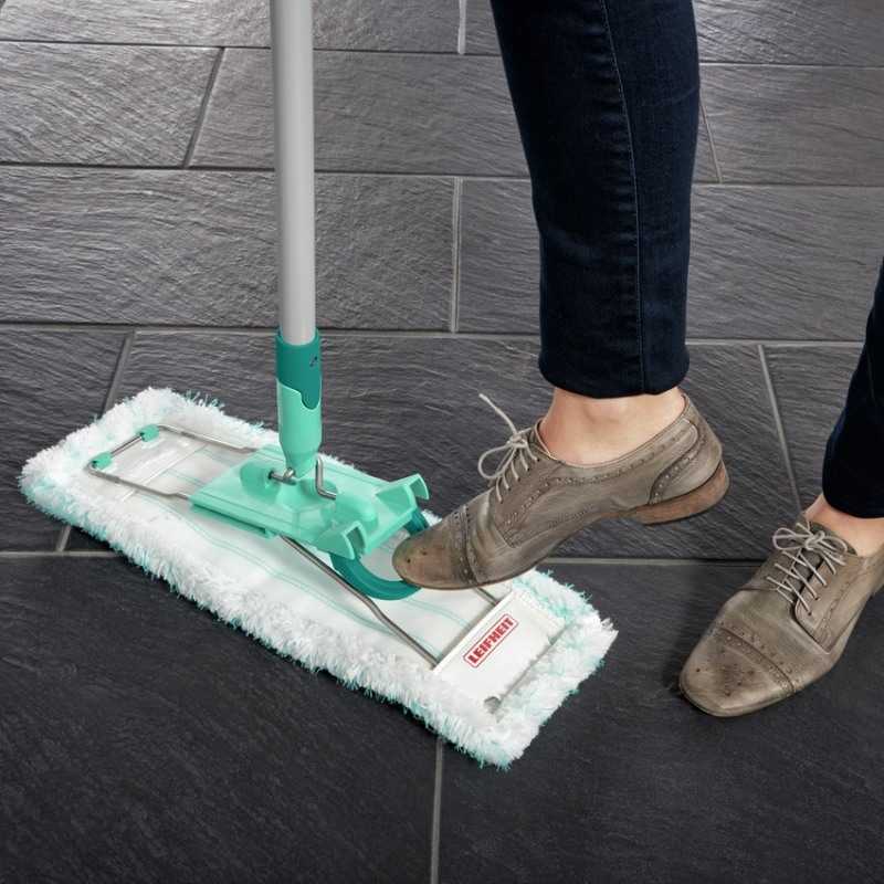 Mop pentru geamuri si podele coada de otel Leifheit Profi Micro Duo XL 55048, inaltime coada 140 cm, lungime laveta 42 cm