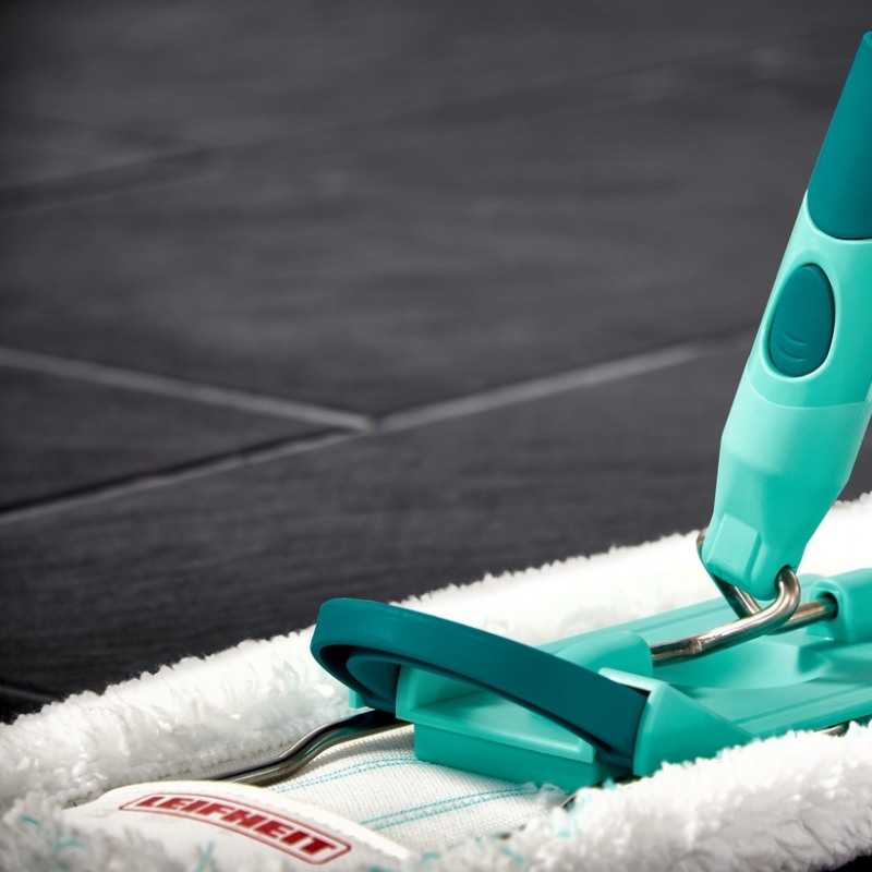 Mop pentru geamuri si podele coada de otel Leifheit Profi Micro Duo XL 55048, inaltime coada 140 cm, lungime laveta 42 cm