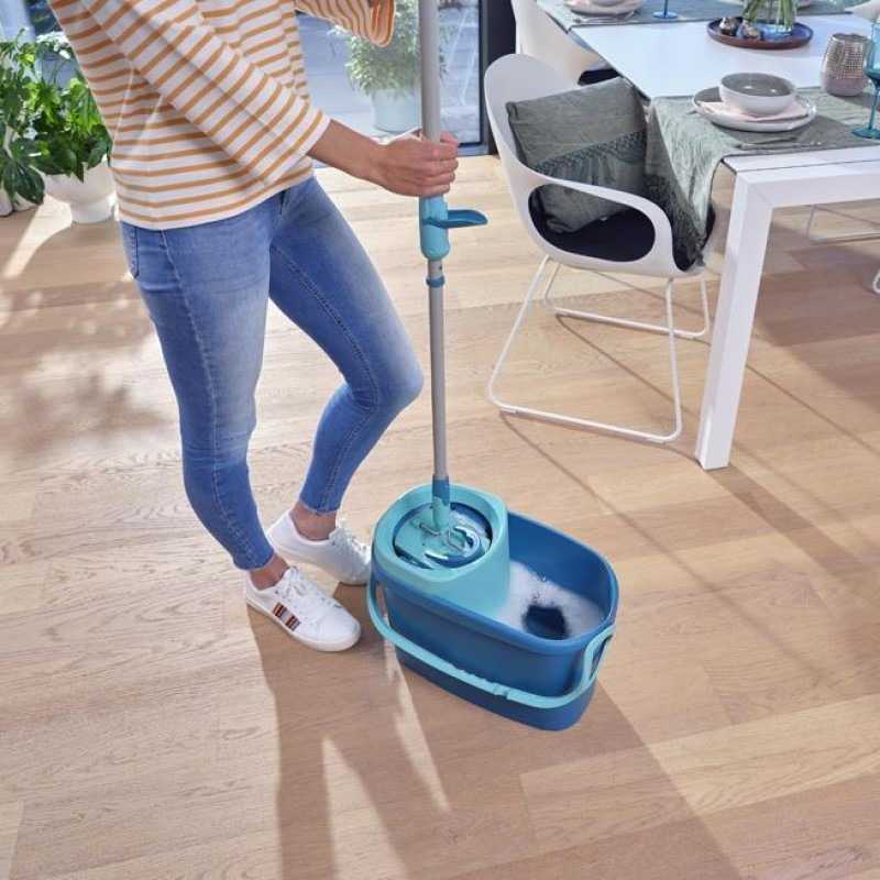 Set curatenie Leifheit Clean Twist M Ergo 52120, mop plat si galeata, coada telescopica de la 109 cm la 140 cm