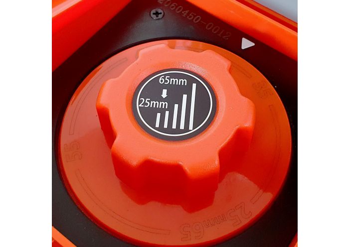 Robot pentru tuns gazonul Redback RM24A-15 4690RM24A4AH15, acumulator 4 Ah, latime taiere 24 cm, suprafata maxima de taiere 1500 mp