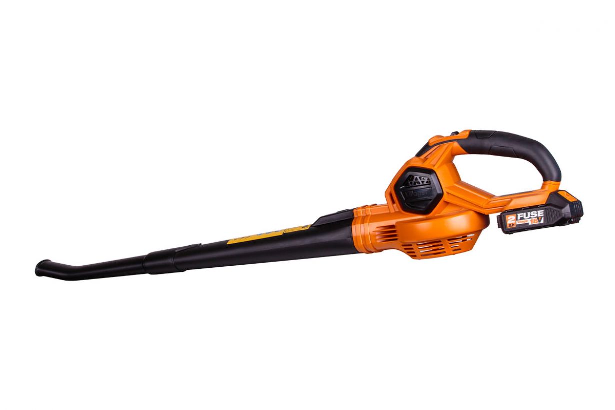 Suflanta de frunze pe acumulator VILLAGER VBV 2120, 18V, 12000 rpm, 105 mc/min, 58 m/s, fara acumulator si incarcator