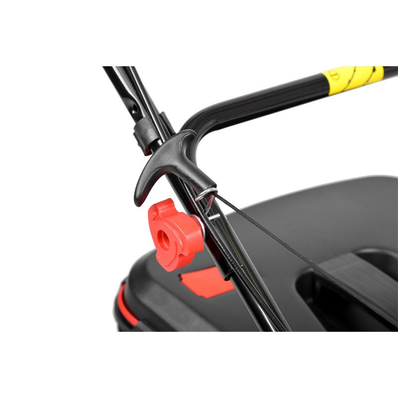 Masina de tuns iarba HECHT 546, motor benzina 4T, 3.4 CP, 139 CC, latime lucru 46 cm, inaltime taiere 25-70 mm, volum cos colector 65 litri