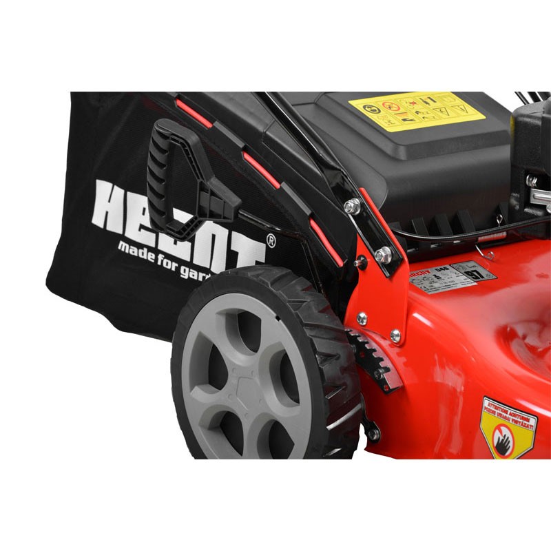 Masina de tuns iarba HECHT 546, motor benzina 4T, 3.4 CP, 139 CC, latime lucru 46 cm, inaltime taiere 25-70 mm, volum cos colector 65 litri