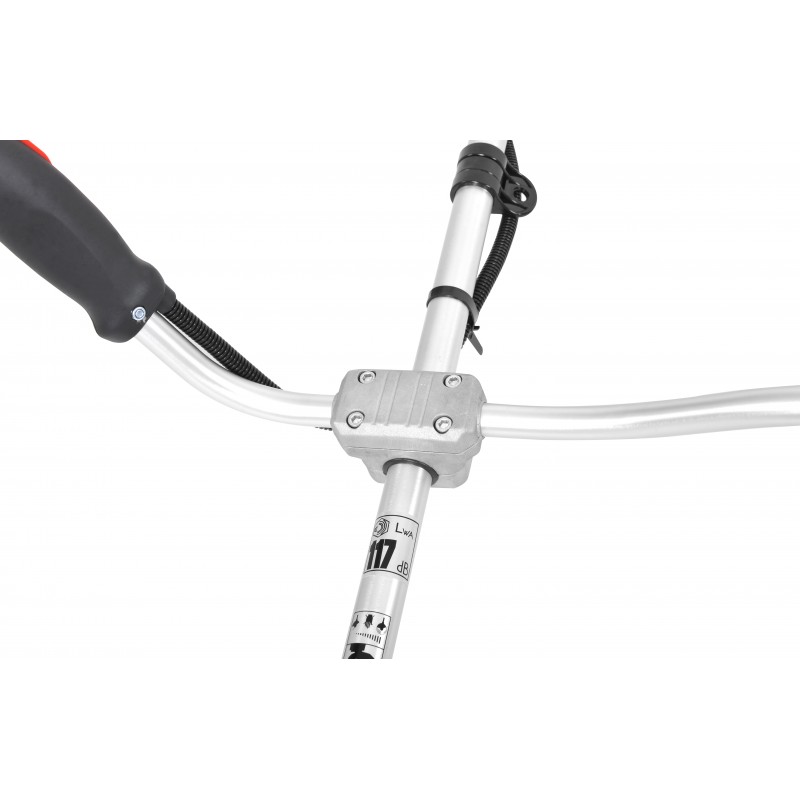 Motocoasa de umar pe benzina HECHT 142 BTS, ciclu de functionare 2 timpi, putere 2 CP, capacitate cilindrica 43 CC