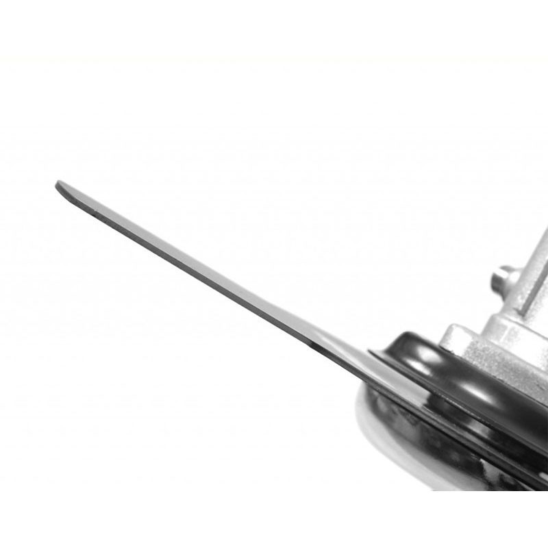 Motocoasa de umar pe benzina HECHT 150, ciclu de functionare 2 timpi, putere 2.2 CP, capacitate cilindrica 51.7 CC