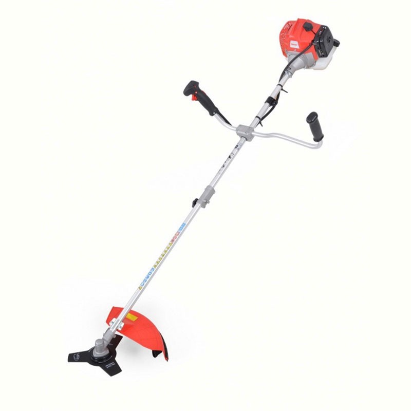 Motocoasa de umar pe benzina HECHT 152 BTS, ciclu de functionare 2 timpi, putere 2.2 CP, capacitate cilindrica 52 CC