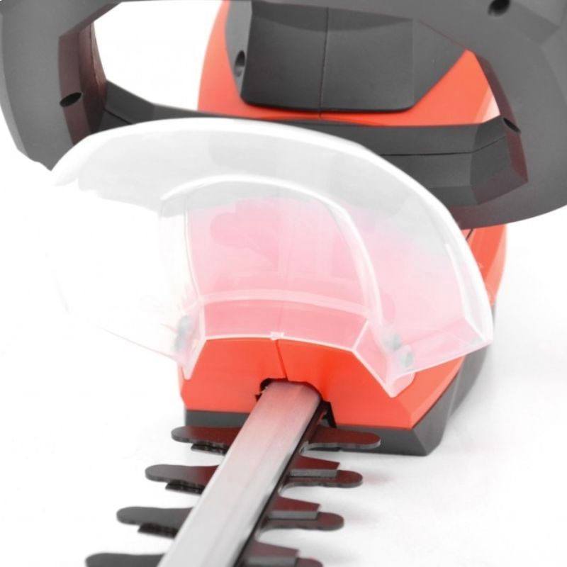 Trimmer electric pentru tuns gardul viu HECHT 611, putere motor 750 W, lungimea lamei 68 cm