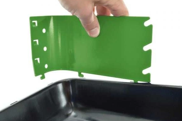 Gratar carbuni rectangular GRILLCHEF 11525, verde, pentru 4 persoane, metalic, dimensiuni 44 x 36 x 29 cm