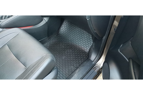 Set covorase auto cauciuc UMBRELLA 29860, pentru Opel Corsa-E (2019-), Mokka-E (2020-), Peugeot E-208 (2020-), E-2008 (2020-) (Electric Cars)
