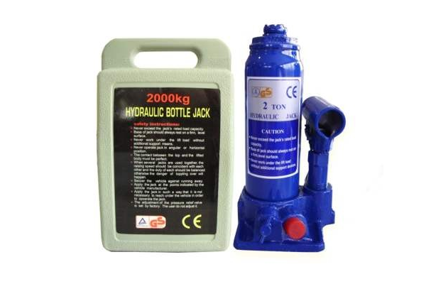 Cric hidraulic in cutie din plastic JBM 00969, capacitate de ridicare 2 tone