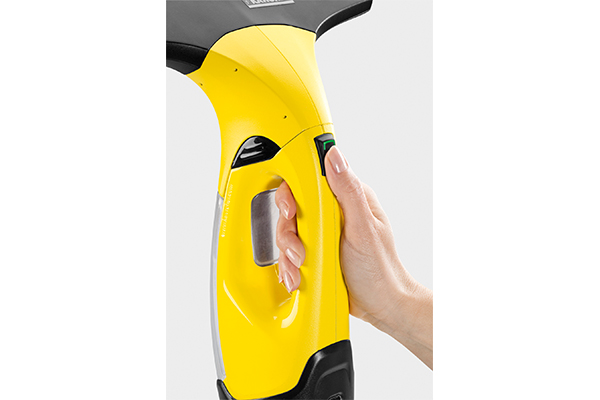 Aspirator pentru geamuri KARCHER WV 2 PLUS N 1.633-642.0, cu acumulator Li-Ion, latime de lucru 280 mm, putere de curatare 105 mp