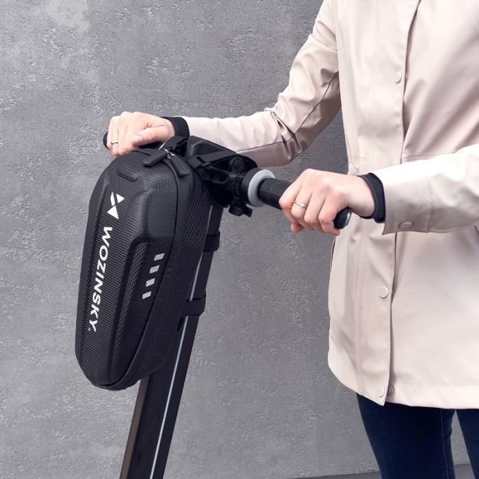 Geanta pentru trotineta electrica Wozinsky, impermeabila, negru, prindere de ghidon, volum 2 litri
