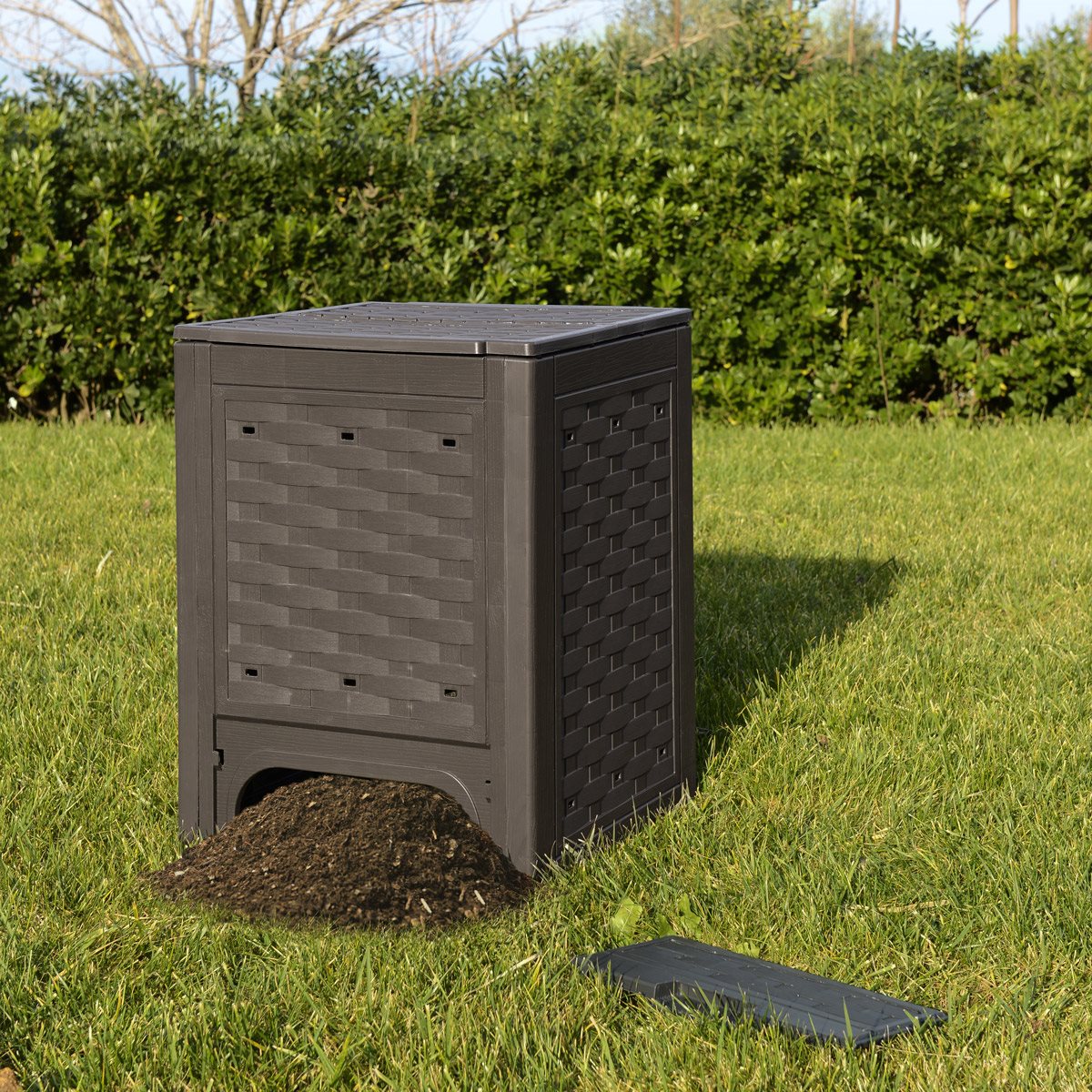 Compostor pentru gradina TOOMAX Rattan Z650T035, maro, imitatie ratan, 60 x 60 x 83 cm, volum 300 litri, material plastic