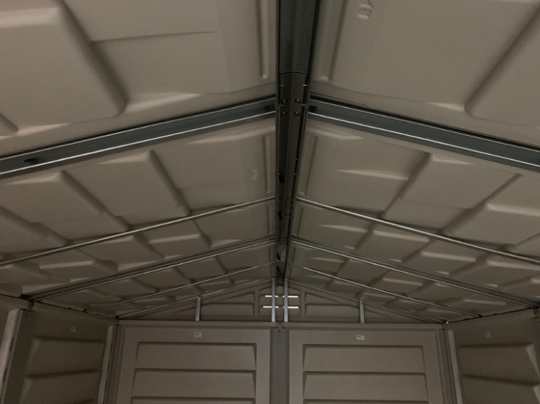 Casuta de gradina cu 2 usi DURAMAX Yard Mate Plus 35525, 161 x 171 cm, fara fereastra, structura metalica, material policlorura de vinil