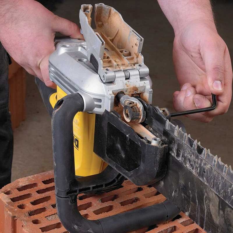 Fierastrau aligator DeWALT DWE398, lame Poroton, 1700 W, adancime maxima taiere 430 mm, lungime lama 43 cm, pentru caramida