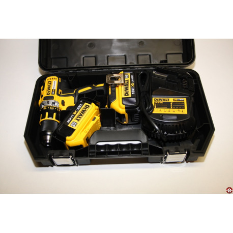 Masina de insurubat si gaurit cu percutie, compacta, DeWALT DCD790M2, cuplu maxim 60 Nm, 2000 rpm, 29000 bpm, acumulator Li-Ion 18V, 4.0 Ah
