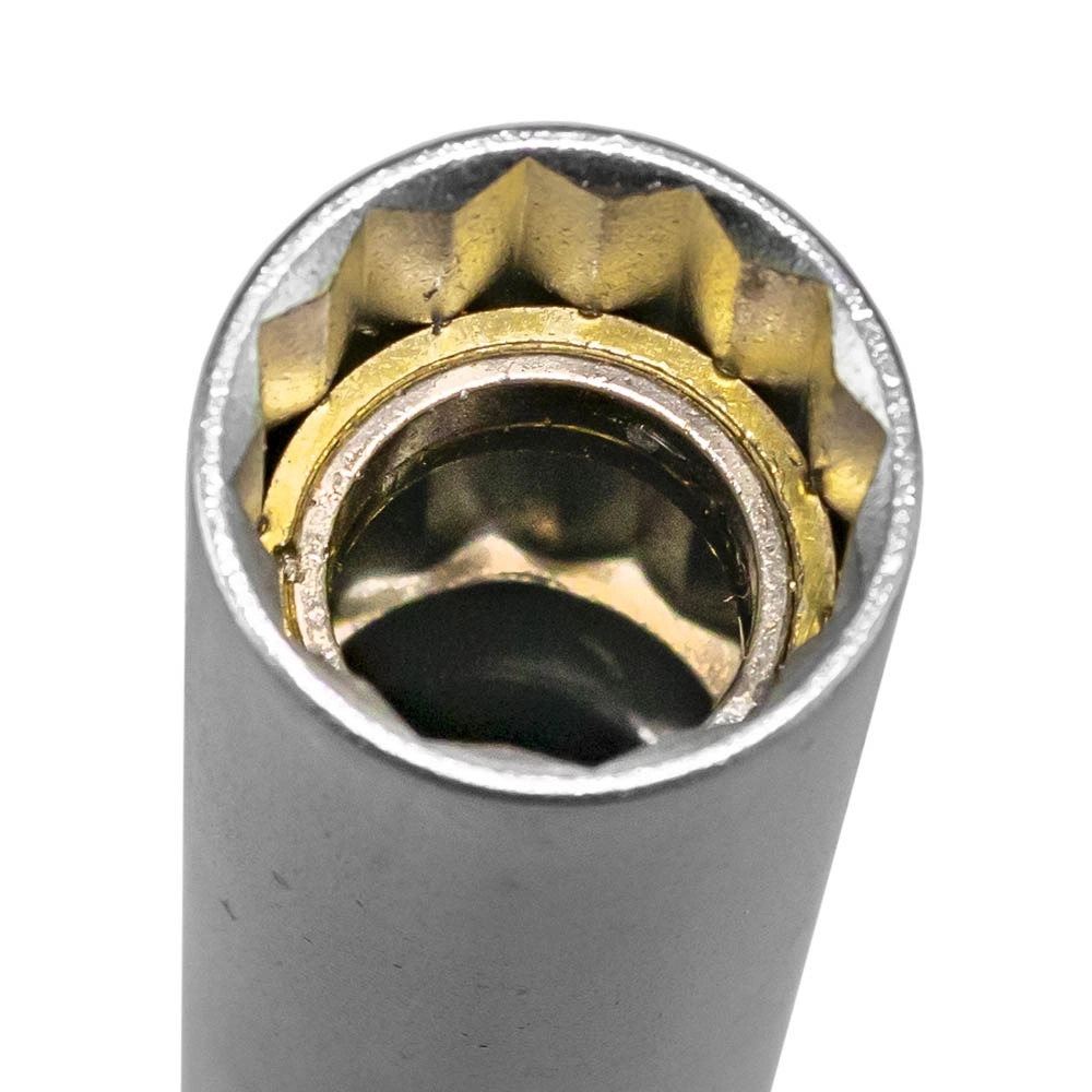 Cheie extralunga pentru bujii JBM 74297, magnetizata, lungime 250 mm, diametru 14 mm