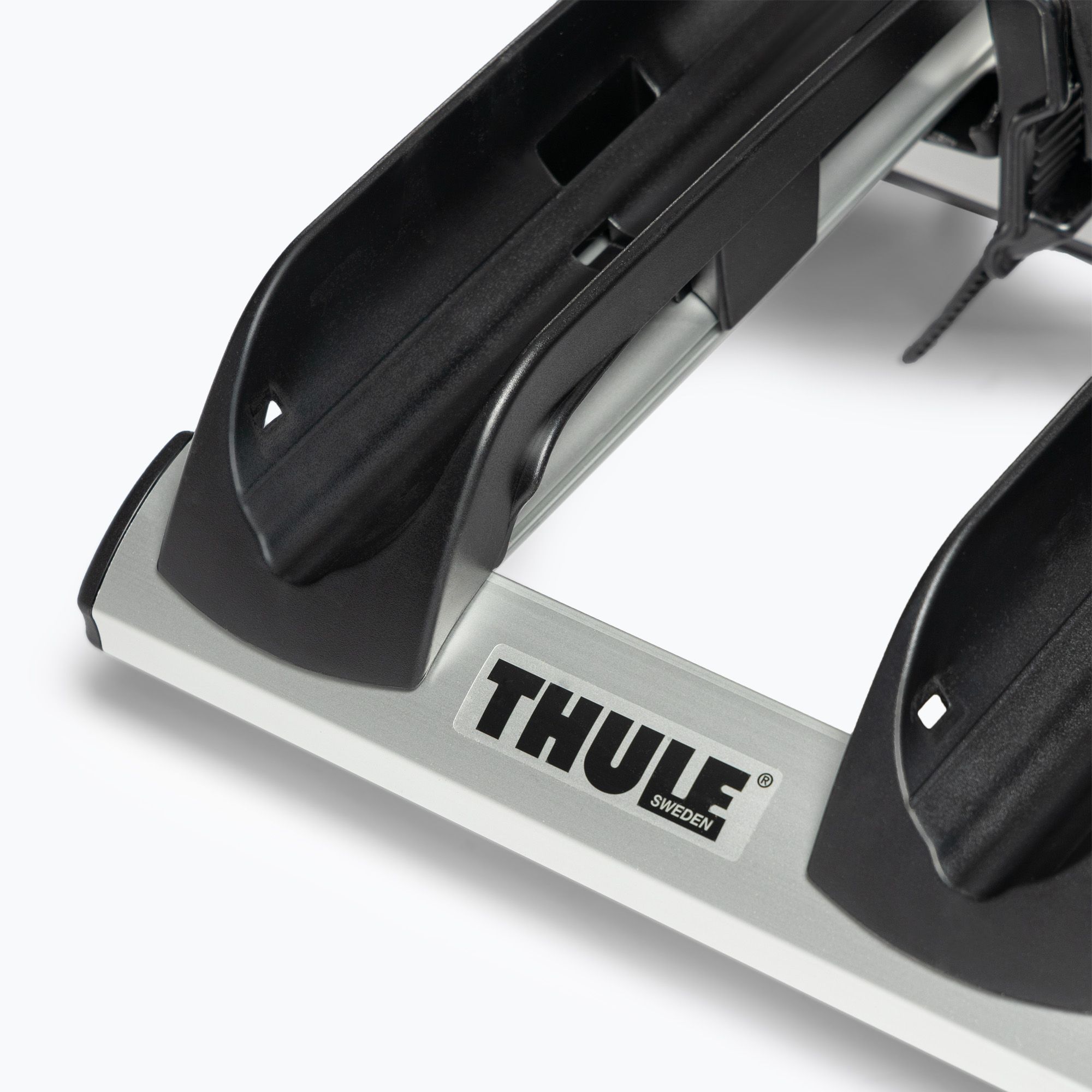 Suport auto pentru 3 biciclete THULE EuroWay G2 TH922020, alimentare 13Pin, montare pe carlig de remorcare, capacitate incarcare 51 kg