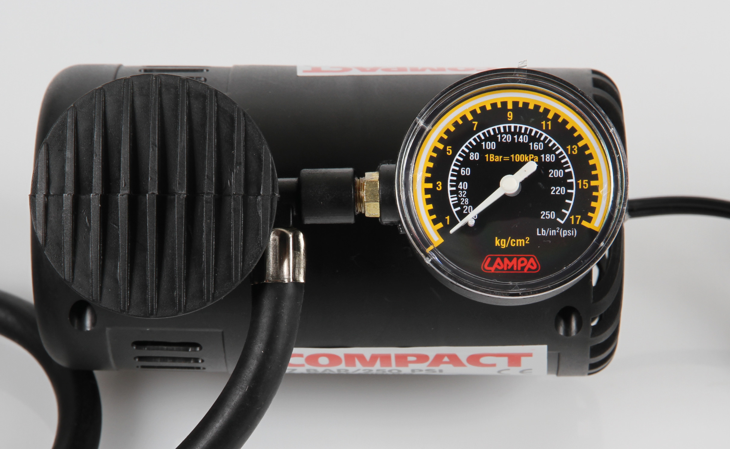 Compresor aer compact LAMPA LAM72150, cu manometru, 15 l/min, 17 bar, alimentare bricheta 12V, lungime cablu 3 metri