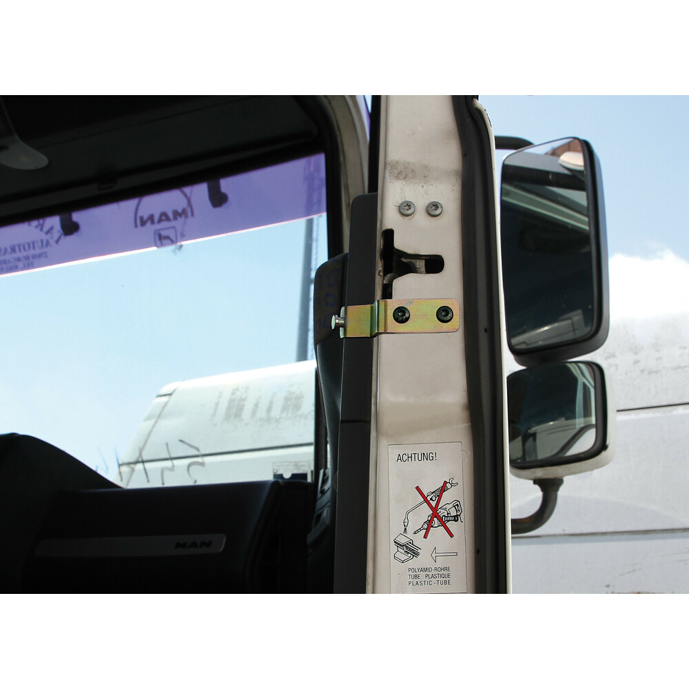 Sistem de blocare usi camion, din interior, LAMPA LAM97988, 2 bucati, pentru Man TGA, 03/99-05/10, TGS, TGX, 09/07-08/14