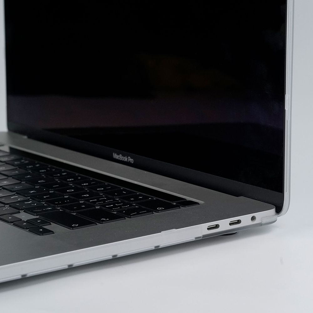 Carcasa MacBook Pro 16 inch NEXT ONE AB1-MBP16-SFG-SMK, Hard Shell Smoke Black, policarbonat, design ultra subtire 1.1 mm grosime, negru