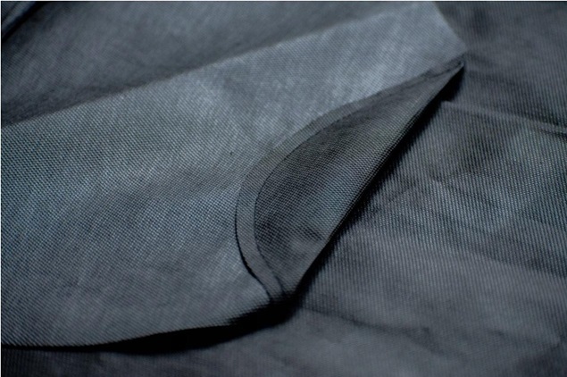 Parasolar pentru parbriz CARPASSION 10010CP, material termoizolant, 75 x 110/160 cm, negru