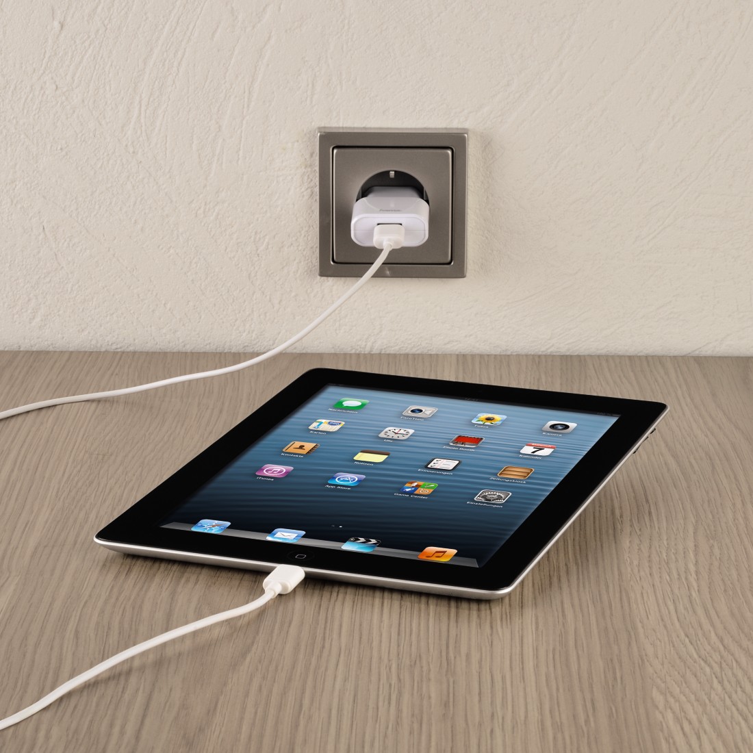 Cablu USB 2.0 HAMA 54567, pentru Apple iPod/iPhone/iPad cu conector Lightning, lungime 1.5 m